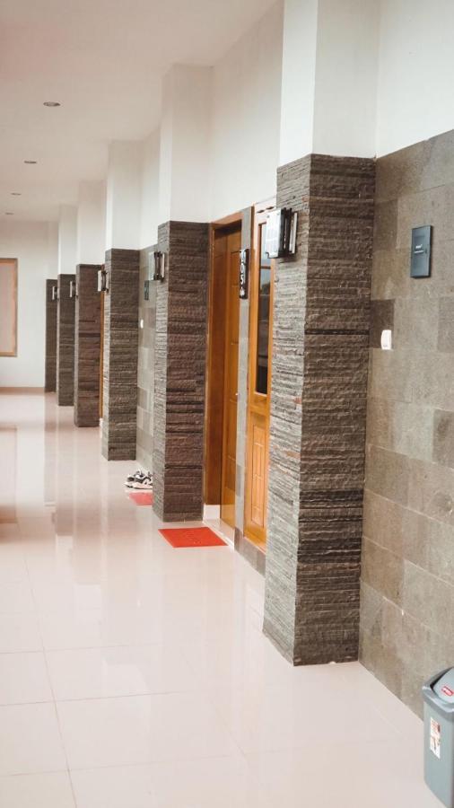 Hotel Kaliu Pacitan Ngoại thất bức ảnh