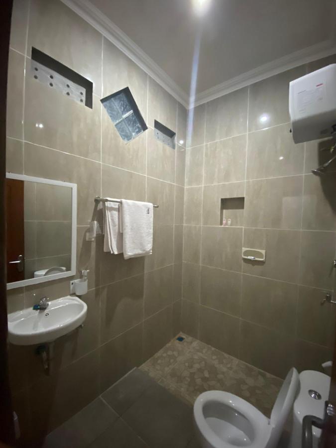 Hotel Kaliu Pacitan Ngoại thất bức ảnh