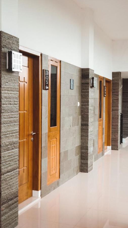 Hotel Kaliu Pacitan Ngoại thất bức ảnh