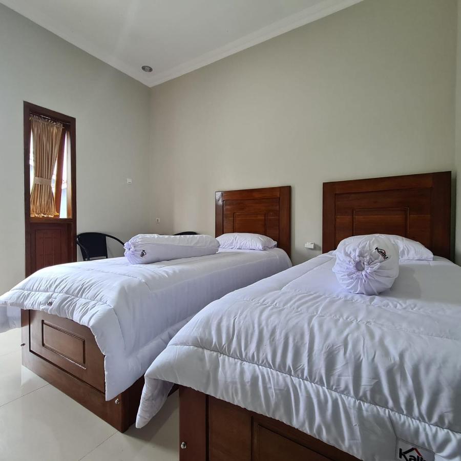 Hotel Kaliu Pacitan Ngoại thất bức ảnh